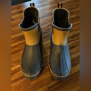 Chooka Tan and Black Duck Boots